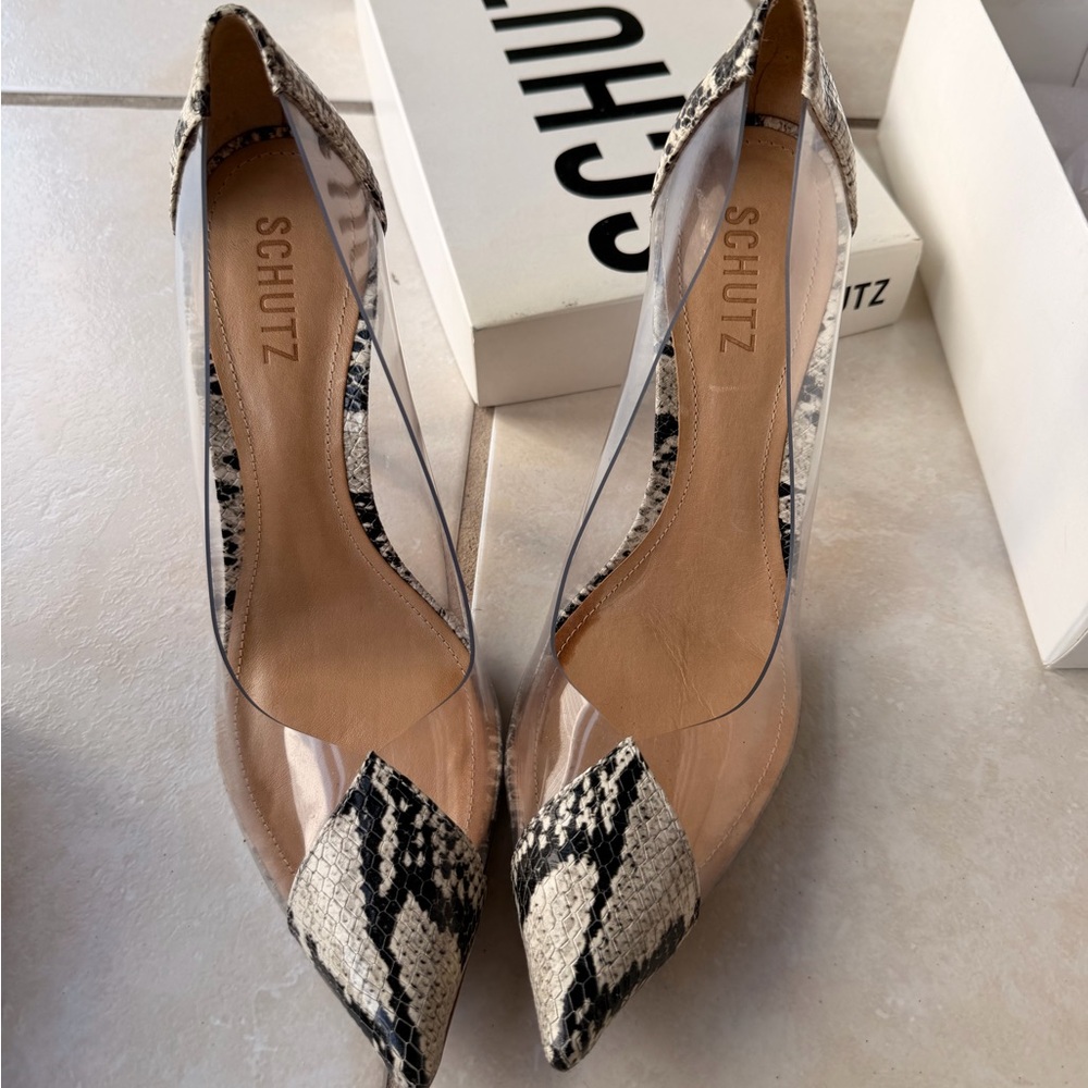 SCHUTZ Women's Black and Cream Snakeskin Heels
